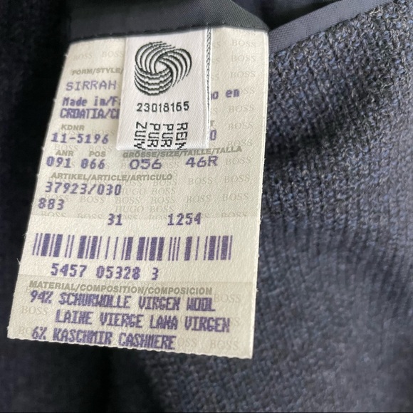 Hugo Boss Wool and Cashmere Blazer 46R - Picture 4 of 11
